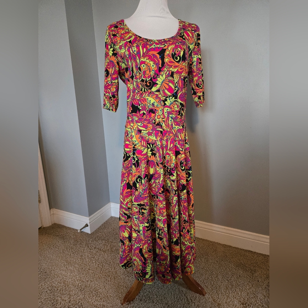 NWOT LuLaRoe Colorful Paisley Long Sleeve Dress Large